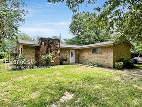 Building Photo - 8694 Yorktown Dr
