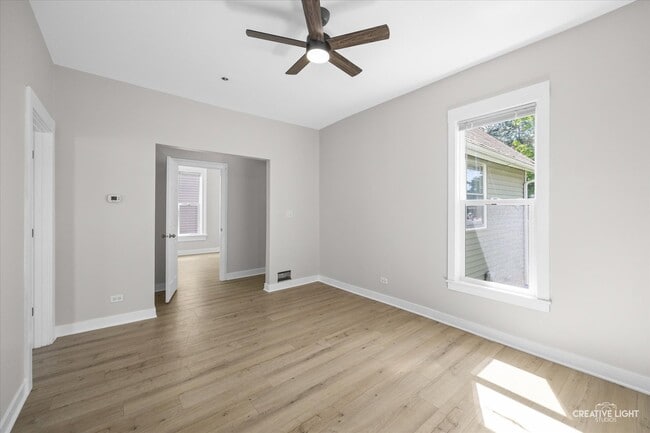 Foto del edificio - 355 Ryerson Ave