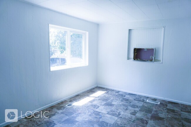 Foto del edificio - 1238 Oak St