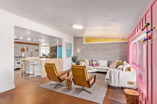 Foto del edificio - 1138 E Northview Ave