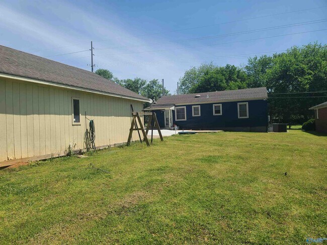 Foto del edificio - 4206 Sullivan St