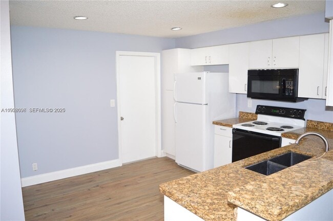 Building Photo - 1497 Veracruz Ln