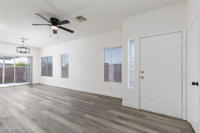 Building Photo - 3790 Crest Horn Dr