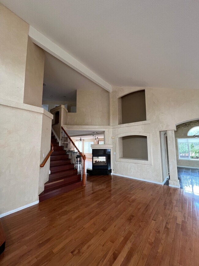 Building Photo - 10237 Andee Way