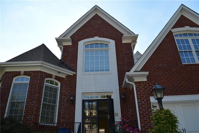 Building Photo - 230 Wembley Cir