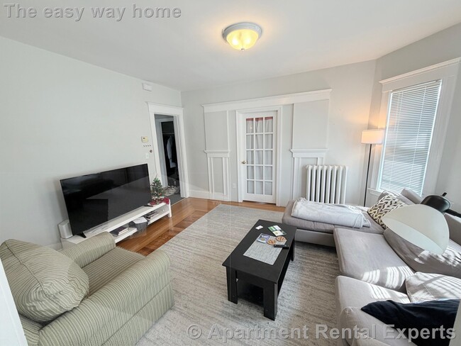 Building Photo - 34 Leonard St