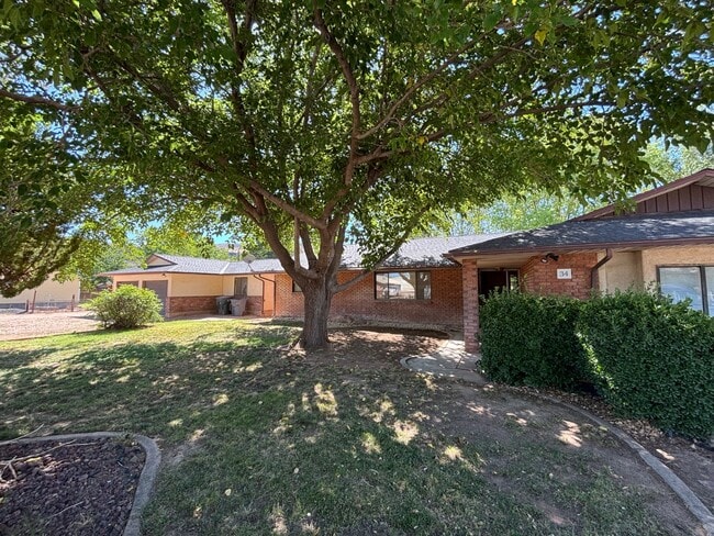 Building Photo - 34 E 350 N