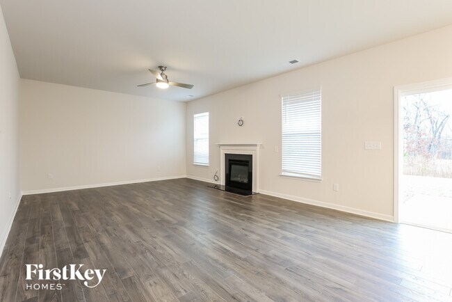 Foto del edificio - 112 Wild Lily Dr