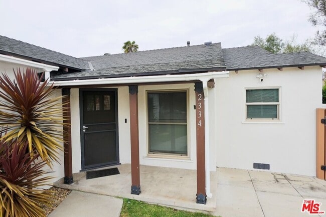 Building Photo - 2334 S Garth Ave