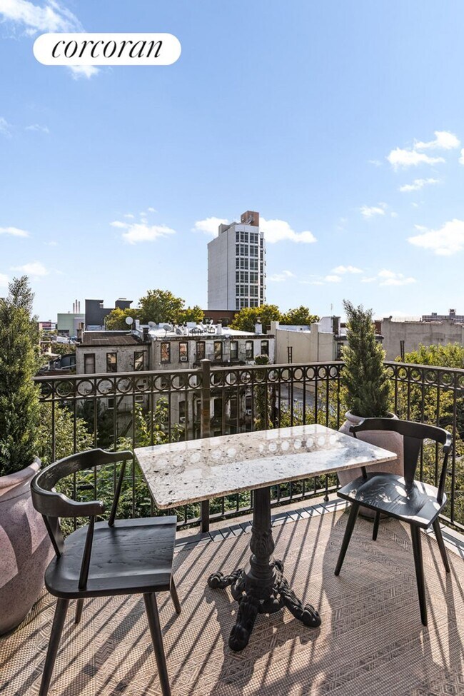 Building Photo - 40 4th Pl