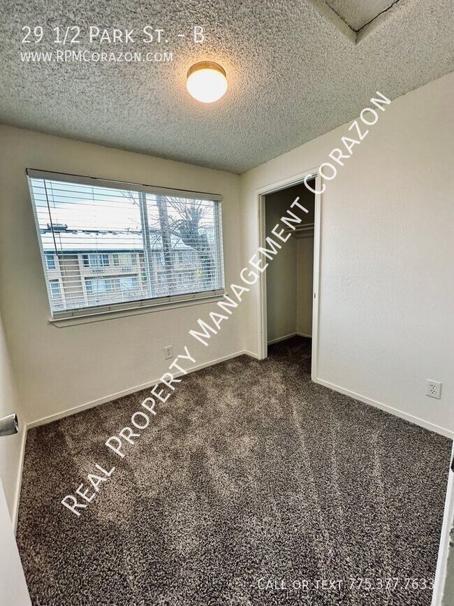 Foto del edificio - Upstairs 2 Bed, 1 Bath Apartment in Reno F...