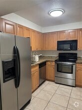 Building Photo - 5122 NW 79th Ave