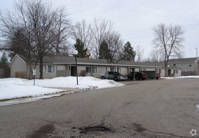 Aspen Hollow Apartments Lansing Mi Apartments Com