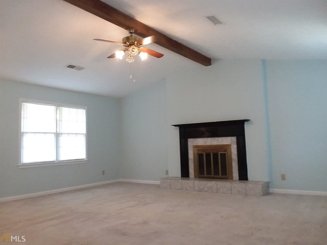 Building Photo - 1390 Temple Johnson Rd