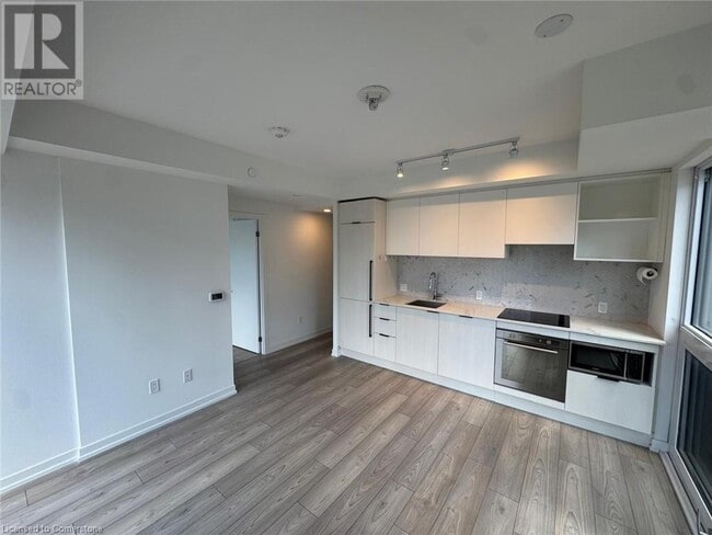 Building Photo - 82 Dalhousie St