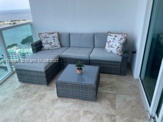 Building Photo - 2101 Brickell Ave