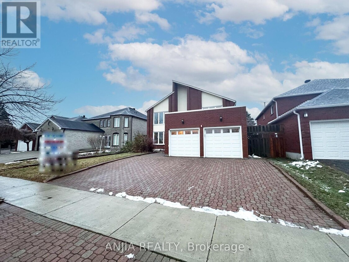 Photo principale - 6 Hillcroft Dr