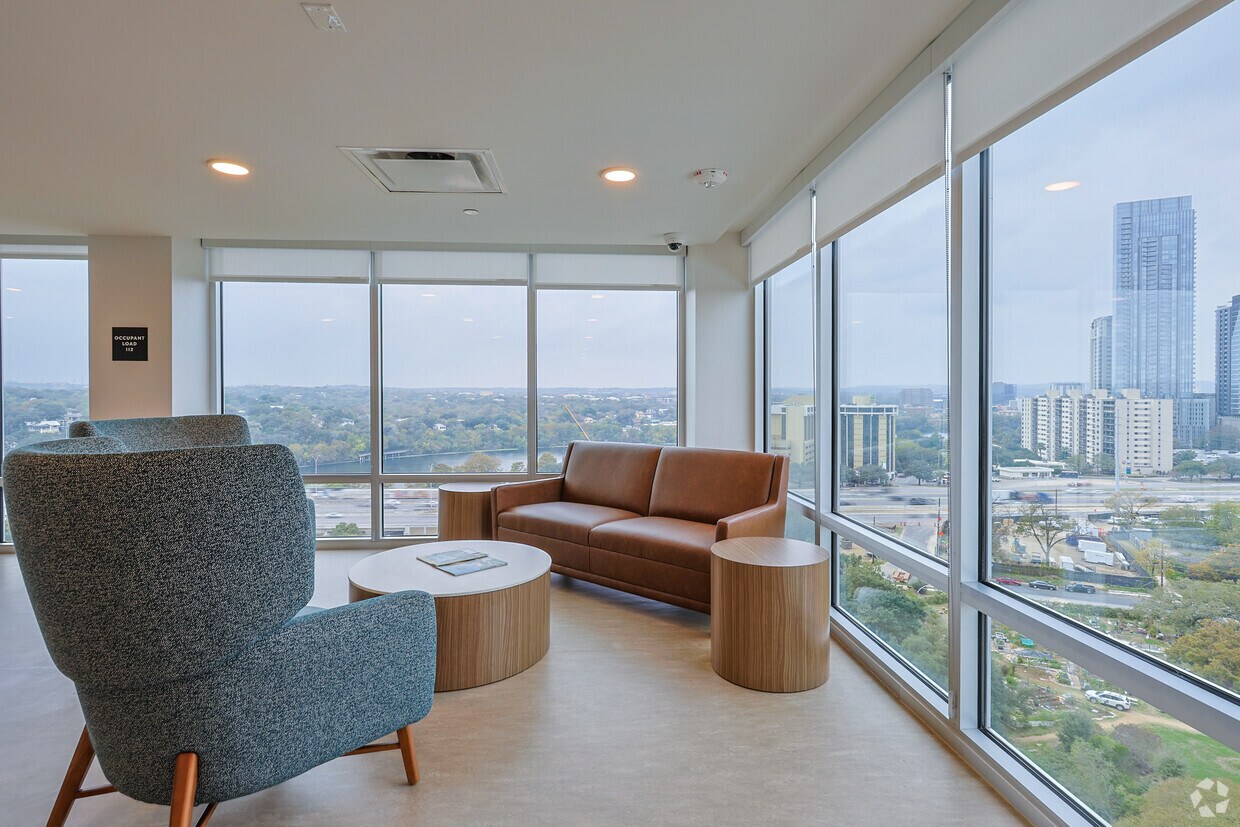 Foto principal - The Rebekah