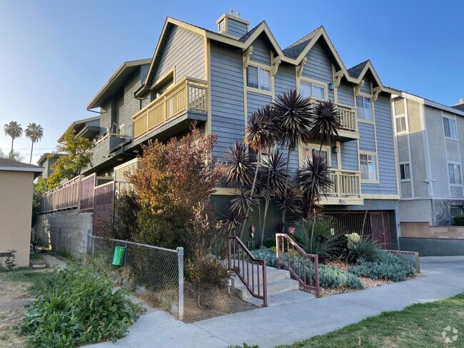 Building Photo - 11745 Courtleigh Dr