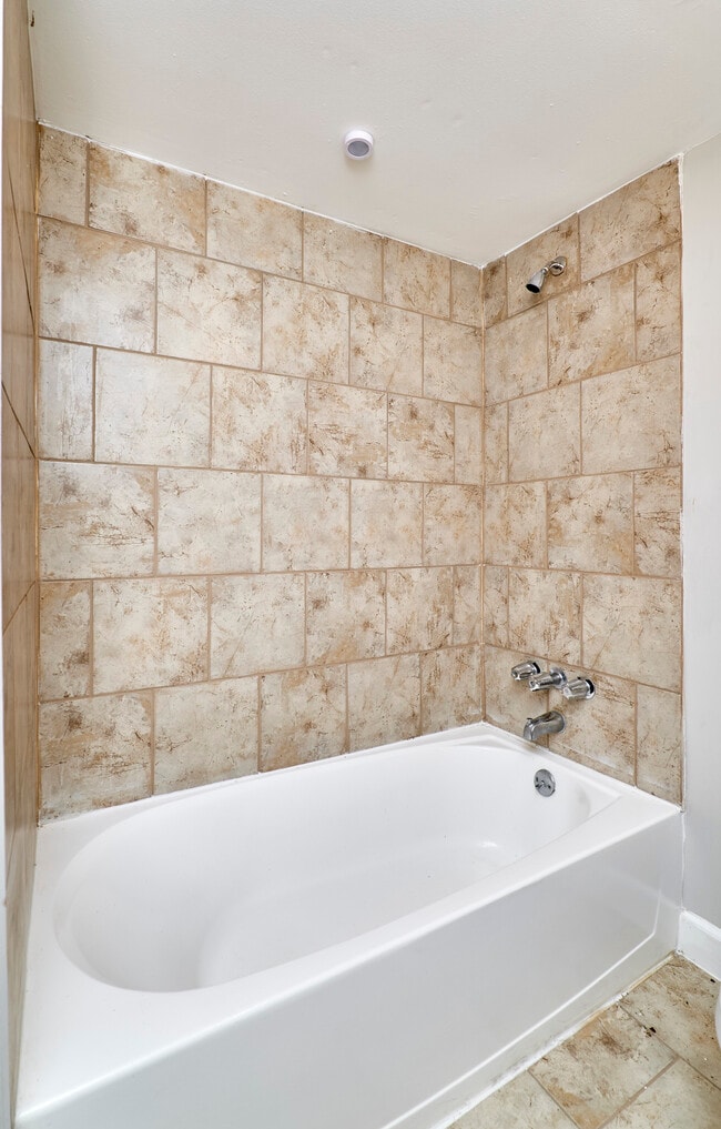 551_S_Clay_Ave_039 - Kirkwood Forest