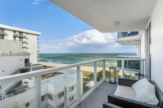Foto del edificio - 2401 Collins Ave
