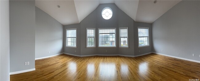 Building Photo - 7803 Shore Rd