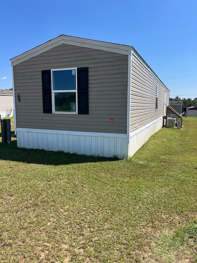 Foto del edificio - 142 County Rd 5516