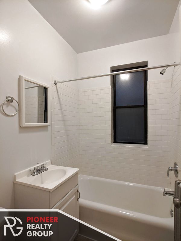 Foto del edificio - 1742 N Humboldt Blvd