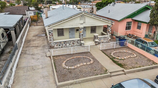 Foto del edificio - E Yandell