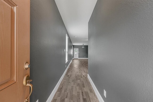 Building Photo - 9715 Vanessa Glen Ct