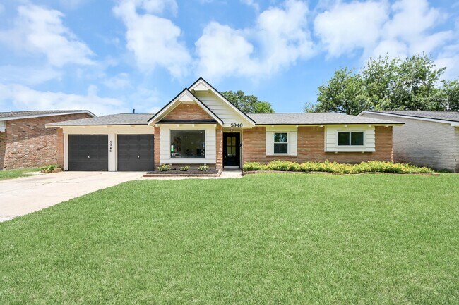 Building Photo - 5946 Willowbend Blvd
