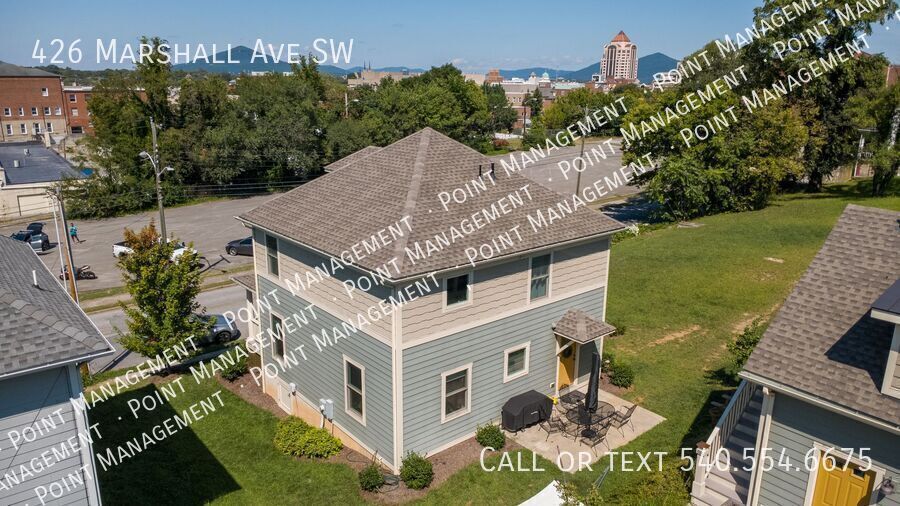 Building Photo - 426 Marshall Ave SW