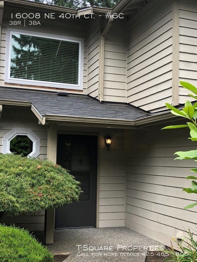 Building Photo - 16008 NE 40th Ct