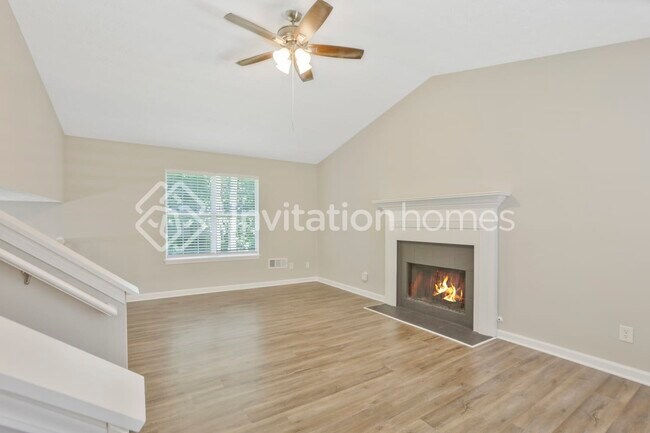 Foto del edificio - 592 Michael Ct SW