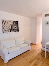 Building Photo - 945 Meridian Ave