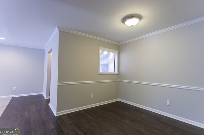Building Photo - 2504 Huntingdon Chase