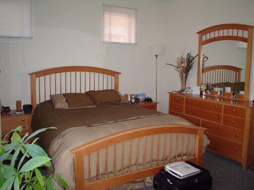 Master bedroom - 808 W University Ln
