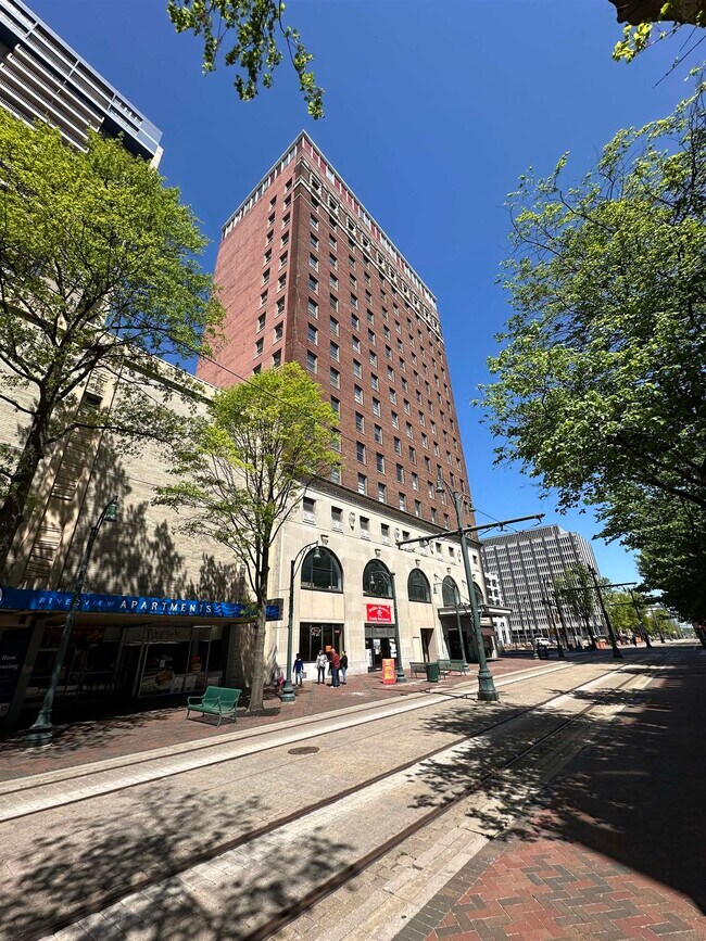 Foto del edificio - 109 N Main St