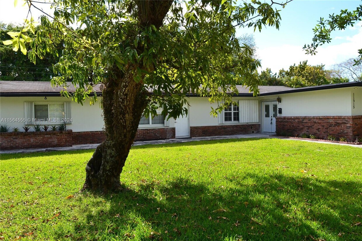 Primary Photo - 11515 SW 81st Rd