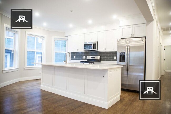 3 bedroom in Allston MA 02134 - 3 bedroom in Allston MA 02134 Apartment