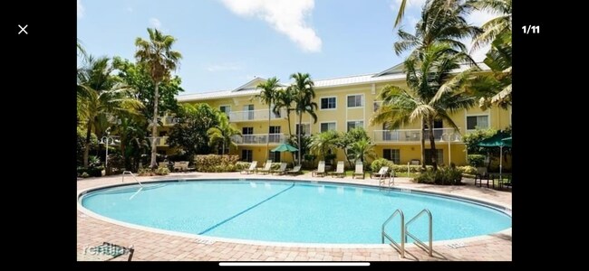 Pool area - 1501 E Broward Blvd