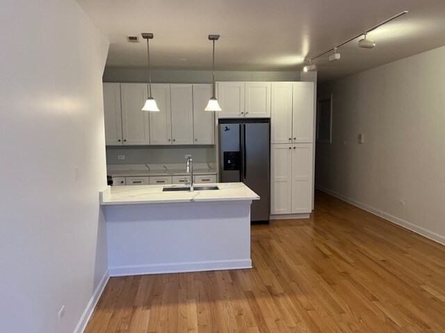 Building Photo - 516 S Denvir Ave