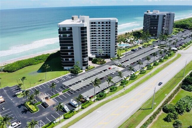 Foto del edificio - 8800 S Ocean Dr