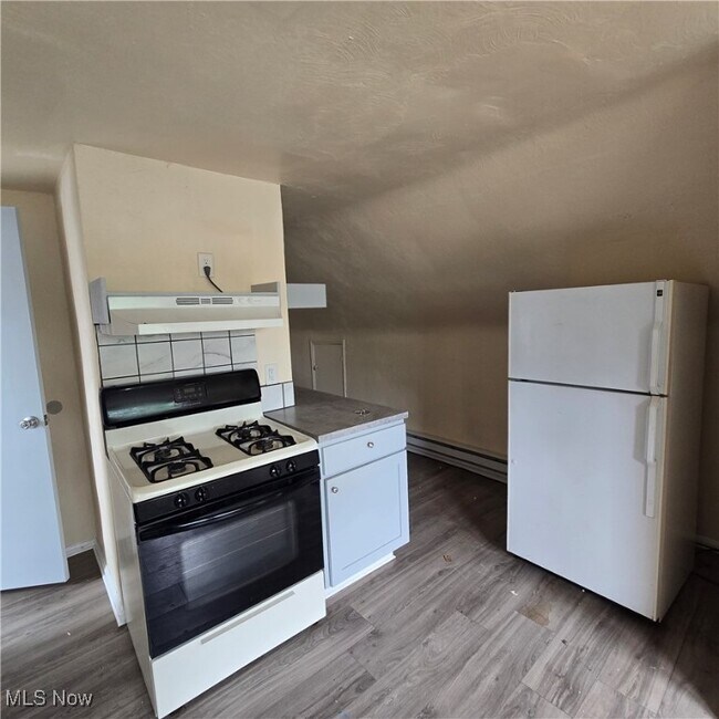 Foto del edificio - 3304 E 118th St