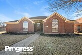 Foto principal - 2612 Creek Crossing Rd