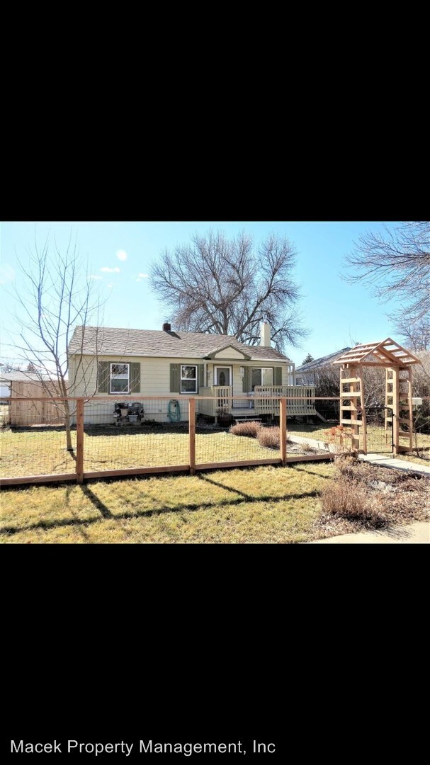 Building Photo - 3016 2nd Ave S