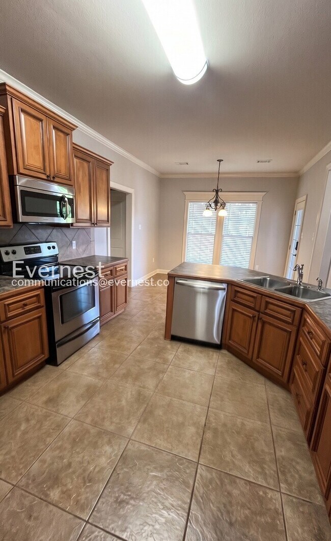 Foto del edificio - 2835 Plateau Dr