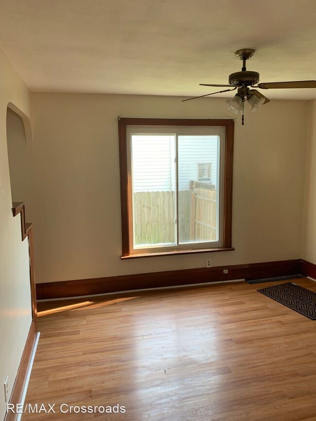 Foto del edificio - 3 br, 1 bath House - 201 16th St NW