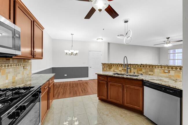 Building Photo - 10201 Camden Ln