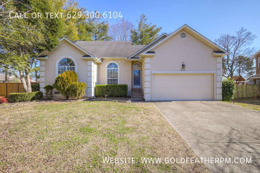 Photo - 905 Split Oak Drive-